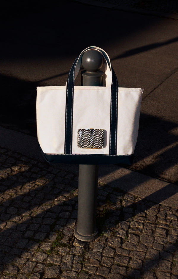 Bean M | Cream & Black | Black & White Snake