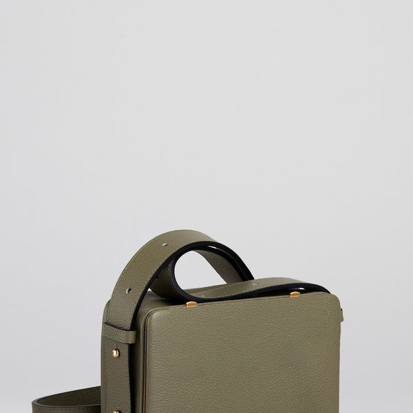 Lutz_Morris_Maya_surplusfront_