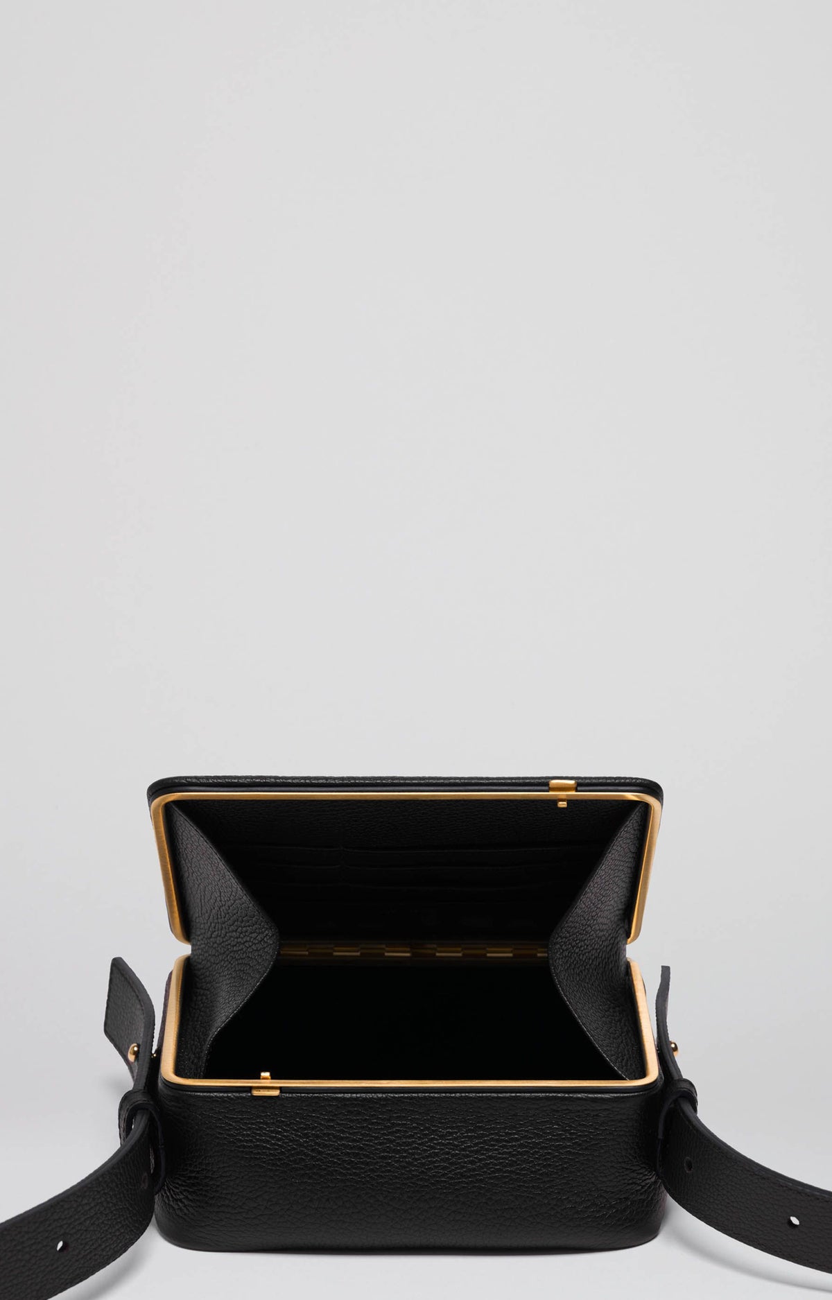 lutzmorris_maya_black_open_edd